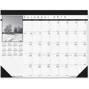 House of Doolittle Black on white Desk Pad Calendar