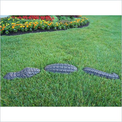 Oakland Living Garden Gator in in Antique Bronze