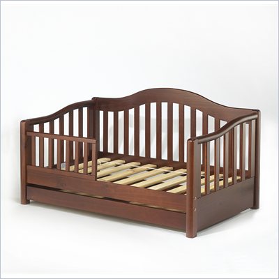 Sorelle Grande Solid Pine Toddler Bed in Cherry