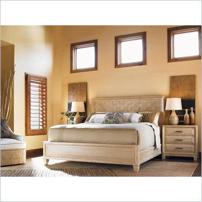 Tommy Bahama Road To Canberra New Caledonia Bed in Moderately Distressed