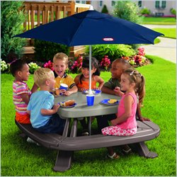 Little Tikes Fold 'n Store Picnic Table w/ Market Umbrella