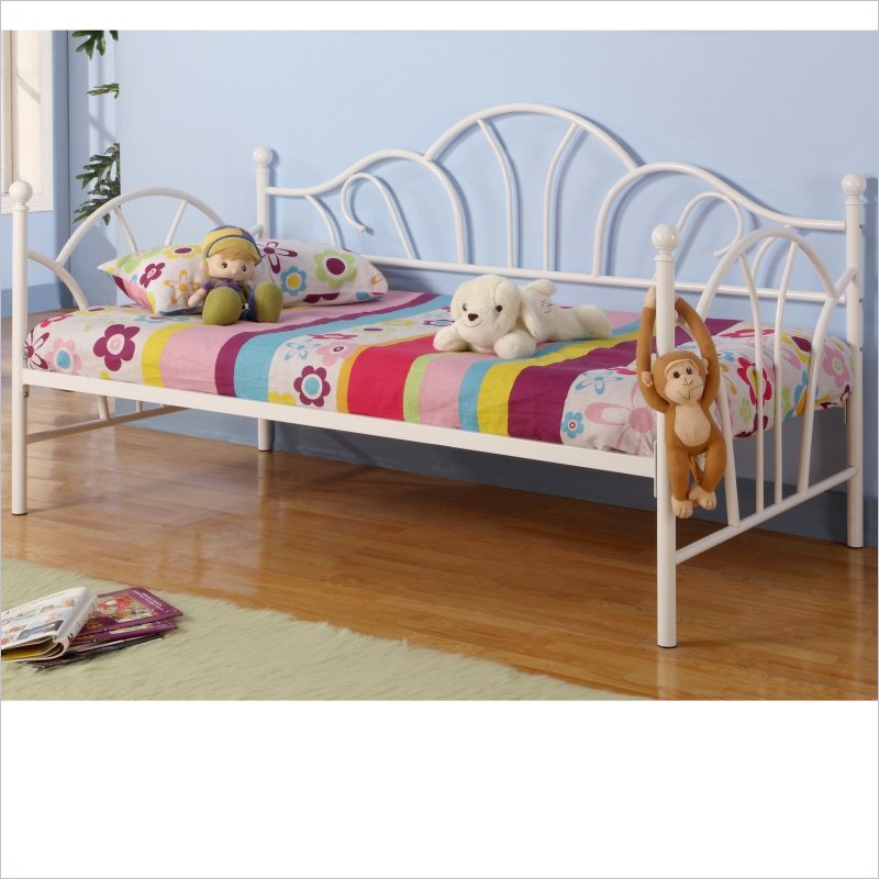 Walker Edison Metal Twin Daybed in White