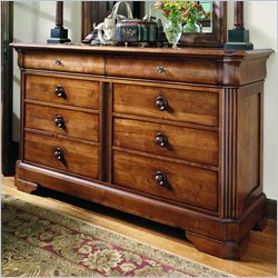 Stanley Furniture Provincia Maple 8 Drawer Double Dresser in Golden Antique Finish