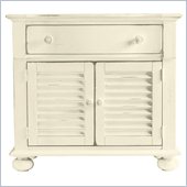 Stanley Furniture Coastal Living Cottage Summerhouse Bachelors Chest in Shell