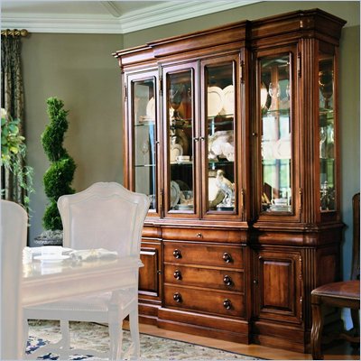 Stanley Furniture Provincia Maple Grand China Cabinet
