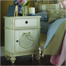 Lea Emma's Treasures Nightstand