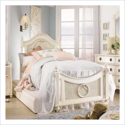 Lea Emma's Treasures Kids Poster Bed in Vintage White Finish