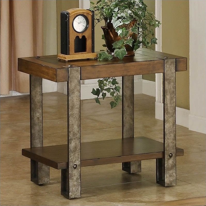 Riverside Furniture Sierra Chairside Table in Landmark Worn Oak