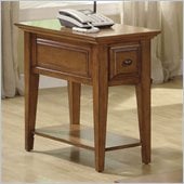 Riverside Furniture Oak Ridge Chairside End Table in Warm Oak