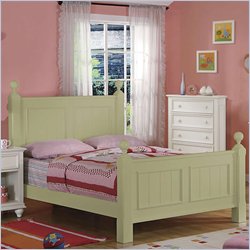 Riverside Furniture Splash of Color Queen Panel Bed in Ivy