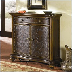 Hammary Hidden Treasures Narrow Accent Chest