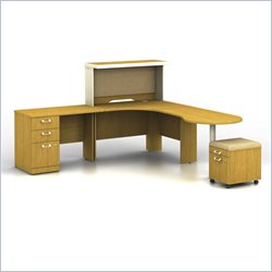 Bush Quantum Right L-Shaped Desk with Hutch in Modern Cherry