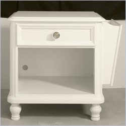 Pulaski Build-A-Bear Pawsitively Yours Kids Nightstand in Vanilla
