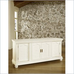 Pulaski Accents Entertainment Console in Shell Finish