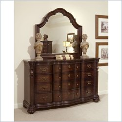 Pulaski Glenhaven Drawer Dresser and Mirror Set