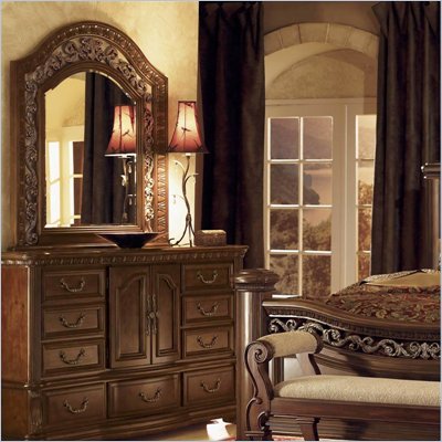 Wynwood Granada Landscape Mirror in Cordillera Pine Finish