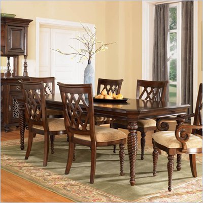 Wynwood Windsor Manor Leg Table in Antique Cherry