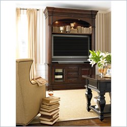 Hooker Furniture New Castle II Entertainment Console Hutch in Brown