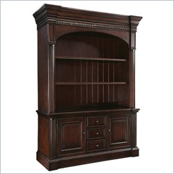 Hooker Furniture New Castle II Warm Brown Gaming Console 65  w/ Hutch