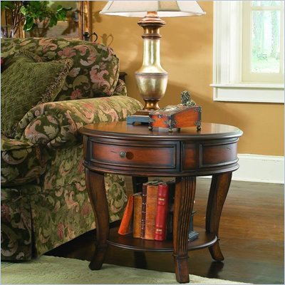 Hooker Furniture Brookhaven Round Lamp Table in Distressed Clear Cherry