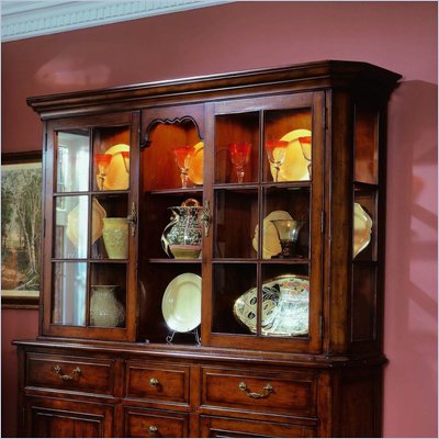 Hooker Furniture Waverly Place Glass Door Hutch in Cherry