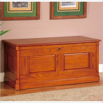 Coaster Solid Wood Cedar Chest