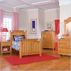 Standard Camp Forest Wood Poster Bed 5 Piece Bedroom Set in Light Pine