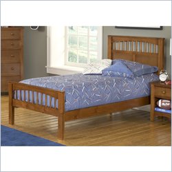 Hillsdale Taylor Falls Platform Bed in Pine Finish