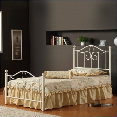 Hillsdale Westfield Metal Poster Bed 4 Piece Bedroom Set in Off White Finish