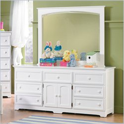 Atlantic Furniture Manhattan 7 Drawer Triple Dresser in White