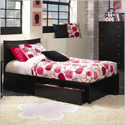 Atlantic Furniture Studio Metro Platform Bed with Flat Panel Footboard in Espresso