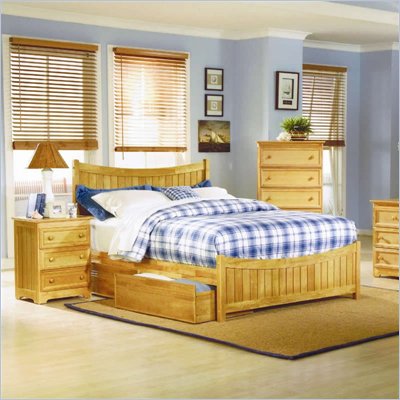 Atlantic Furniture Manhattan 4 Piece Bedroom Set in Natural Maple