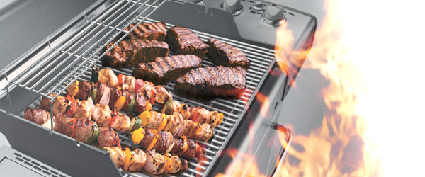 Weber Genesis S-320 Gas Grill with Side Burner (Liquid Propane Gas)