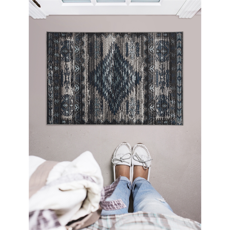 Linon Vintage Aztek Power Loomed Microfiber Polyester 2'x3' Rug in Gray