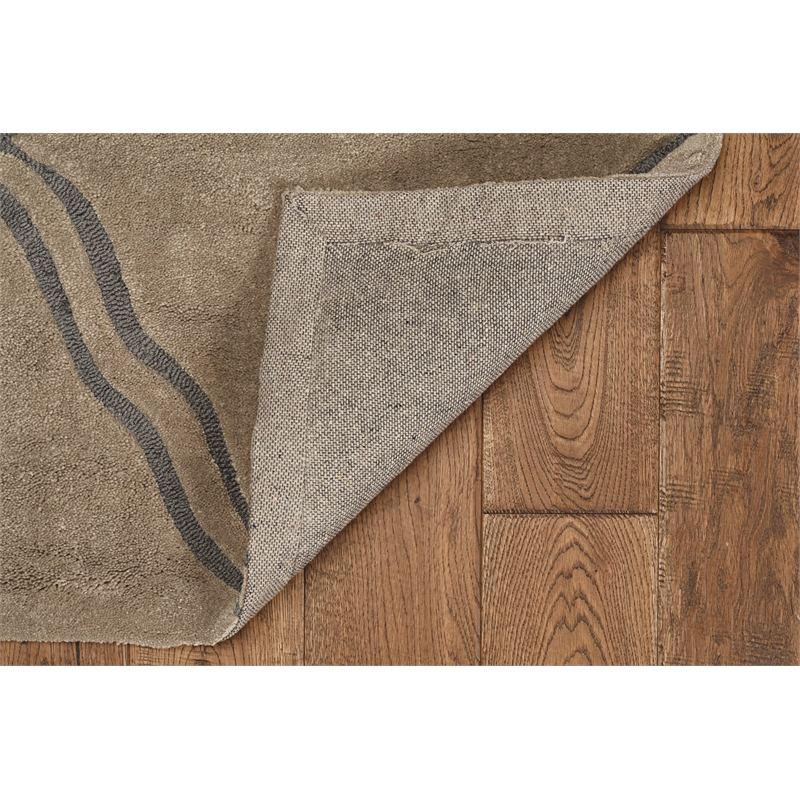 Linon Trio Marple Hand Tufted Polyester 5'x7' Rug in Ivory