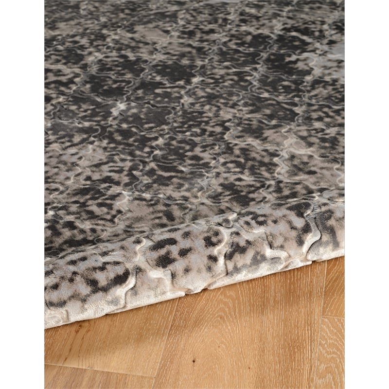 Linon Evolution Trellis Zigzag Power Loomed Polyester 8'R Rug in Gray