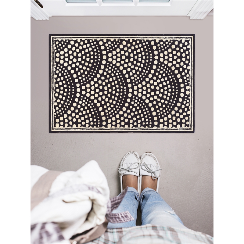 Linon Aspire Scallop Hand Tufted Wool 2'x3' Rug in Navy