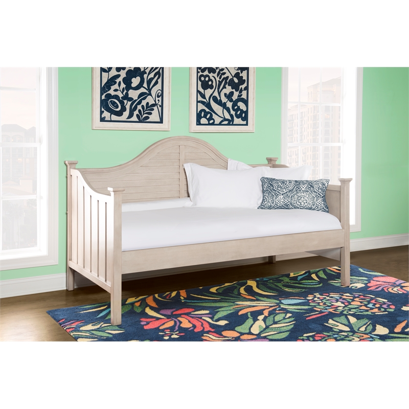 Linon Tripoli Pineapple Hand Tufted Polyester 8'x10' Rug in Navy