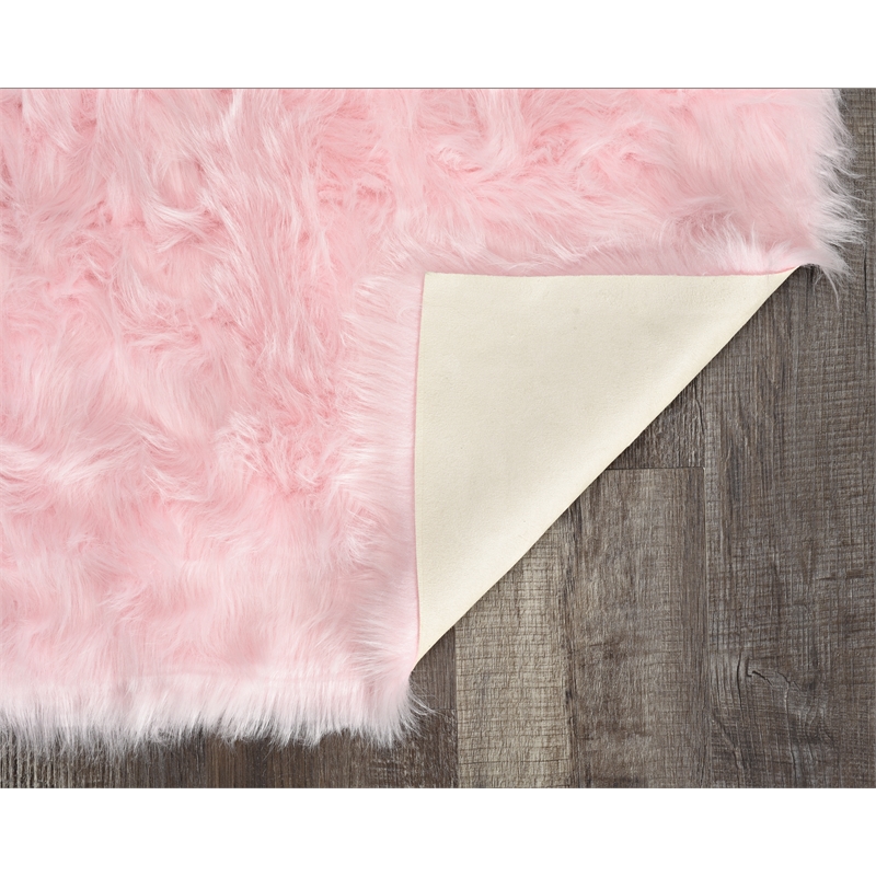 Linon Shep Faux Fur Tufted Acrylic 5'x7' Rug in Pink