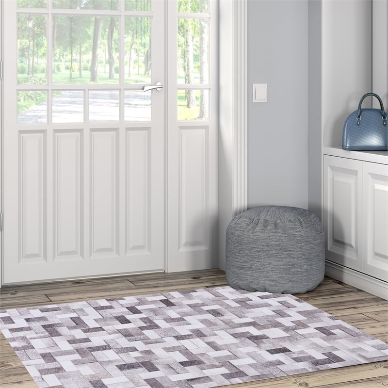 Linon Laredo Fortin Woven Polyester 3'x5' Rug in Gray
