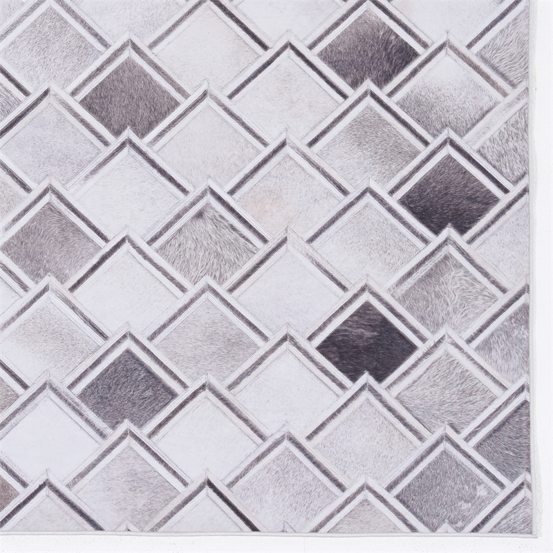 Linon Laredo Fortin Woven Polyester 5'x7' Rug in Gray
