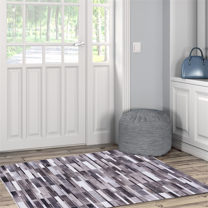 Linon Laredo Sontag Woven Polyester 3'x5' Rug in Gray