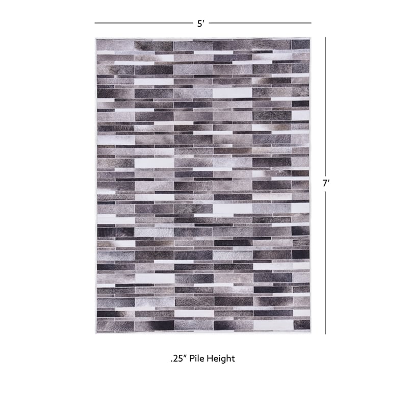 Linon Laredo Sontag Woven Polyester 5'x7' Rug in Gray
