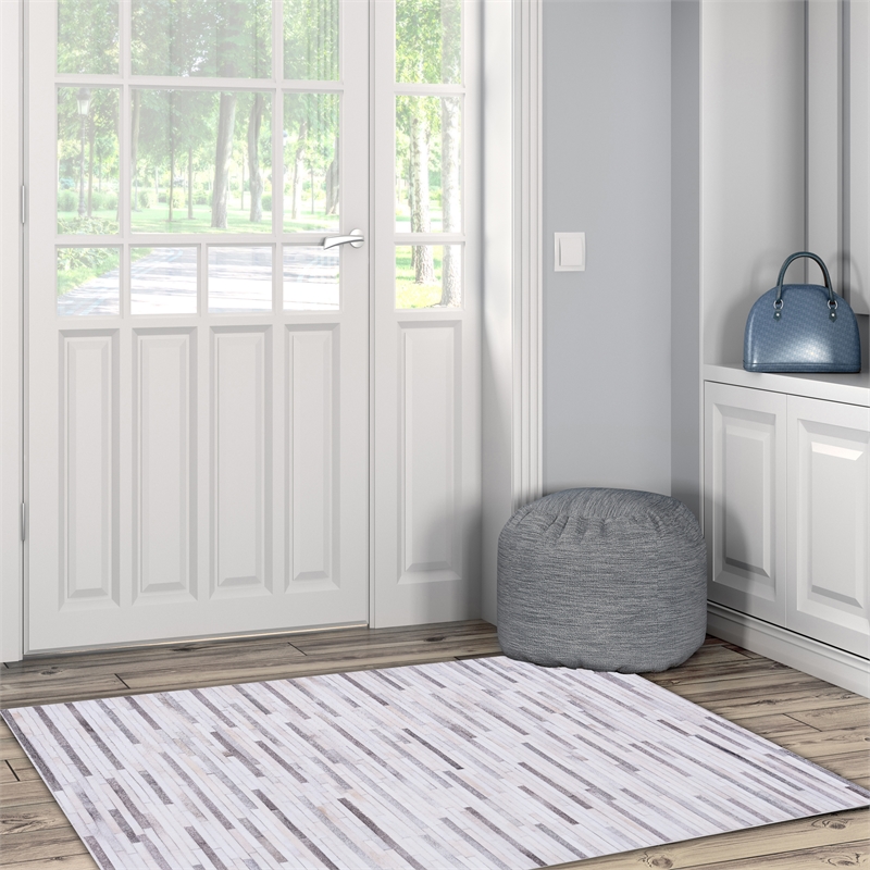 Linon Laredo Tanner Woven Polyester 3'x5' Rug in Gray