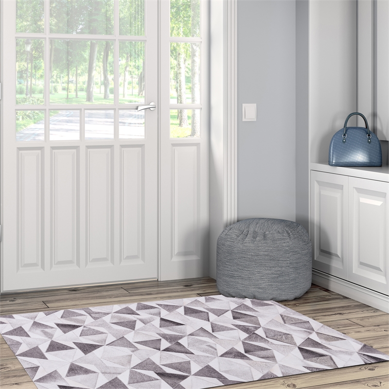 Linon Laredo Trenton Woven Polyester 3'x5' Rug in Gray