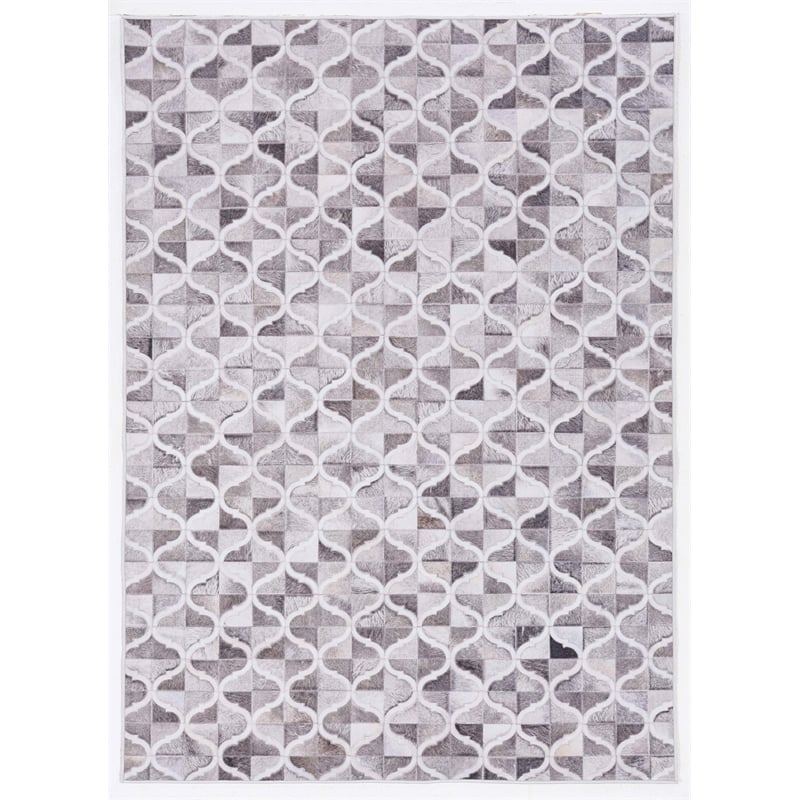 Linon Laredo Brim Woven Polyester 3'x5' Rug in Gray