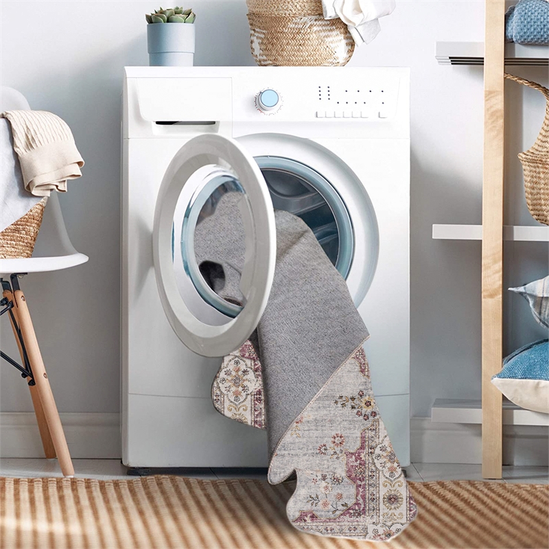 Linon Washable Leo Polyester 5'x7' Rug in Blue