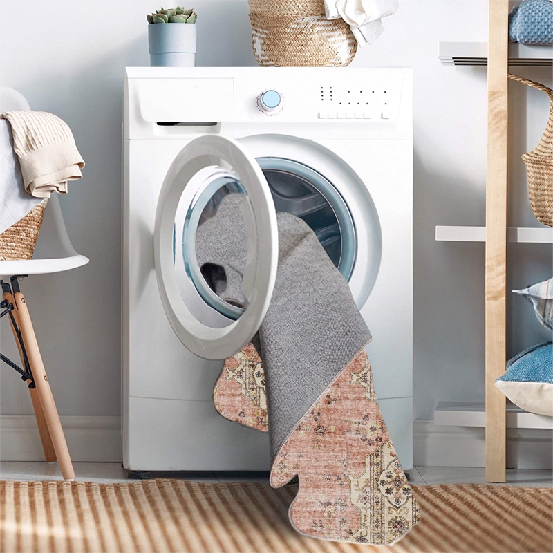 Linon Washable Blanche Polyester 5'x7' Rug in Pink