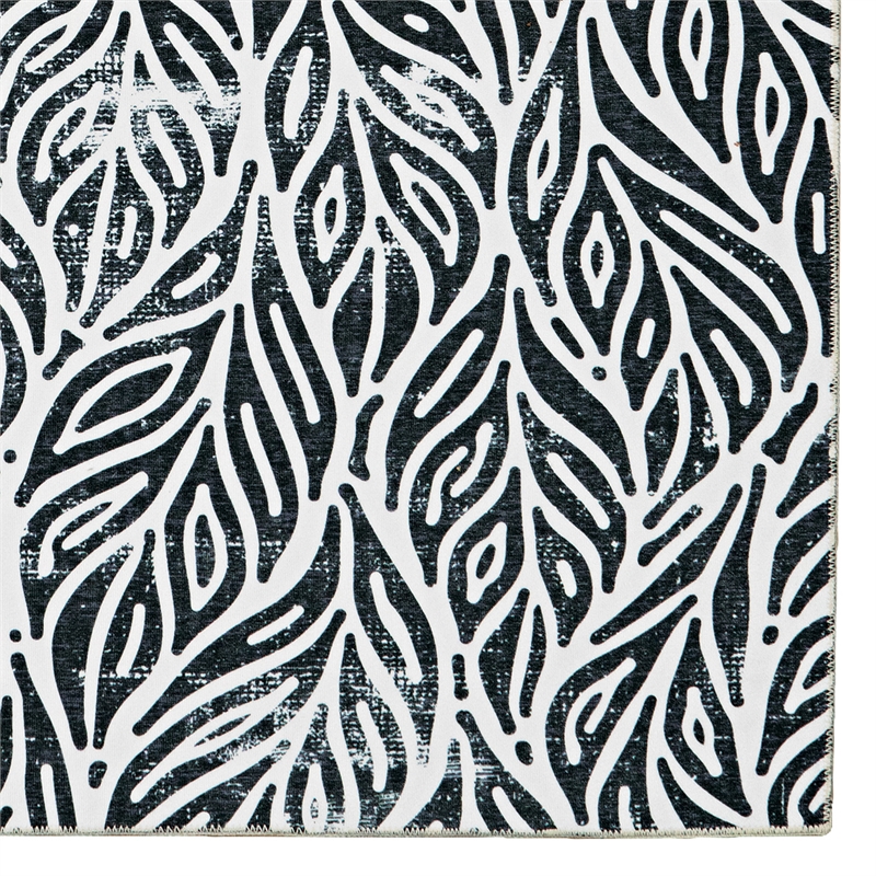 Linon Washable Kai Polyester 2'x8' Rug in Ivory and Black