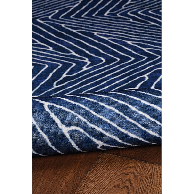 Linon Washable Lathan Polyester 2'x3' Rug in Blue